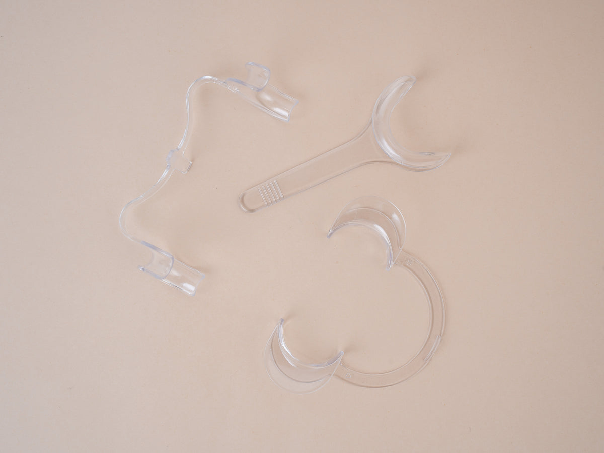 Cheek Retractor Type M